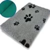 Vet Bed Grijs Met Voetprint Groene Rug 22mm 150x100 Cm 2 Vet Bed Grijs Met Voetprint Groene Rug 22mm 150x100 Cm -Hondenbenodigdheden 1200x1139 6