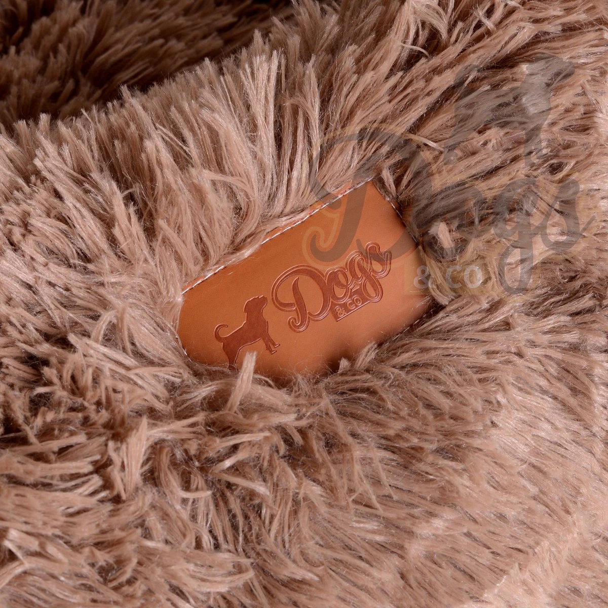 Dogs&Co Zachte Fluffy Hondenmat Voor Bank Maat S Khaki 75x75cm - HONDENMAND 5 Dogs&Co Zachte Fluffy Hondenmat Voor Bank Maat S Khaki 75x75cm - HONDENMAND - Afbeelding 3