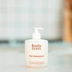 Baily & Bella | Hondenshampoo | Gevoelige Huid | Organisch En Biologisch | Witte Wacht En Puppy | 500ml 10 Baily & Bella | Hondenshampoo | Gevoelige Huid | Organisch En Biologisch | Witte Wacht En Puppy | 500ml -Hondenbenodigdheden 1200x1200 493