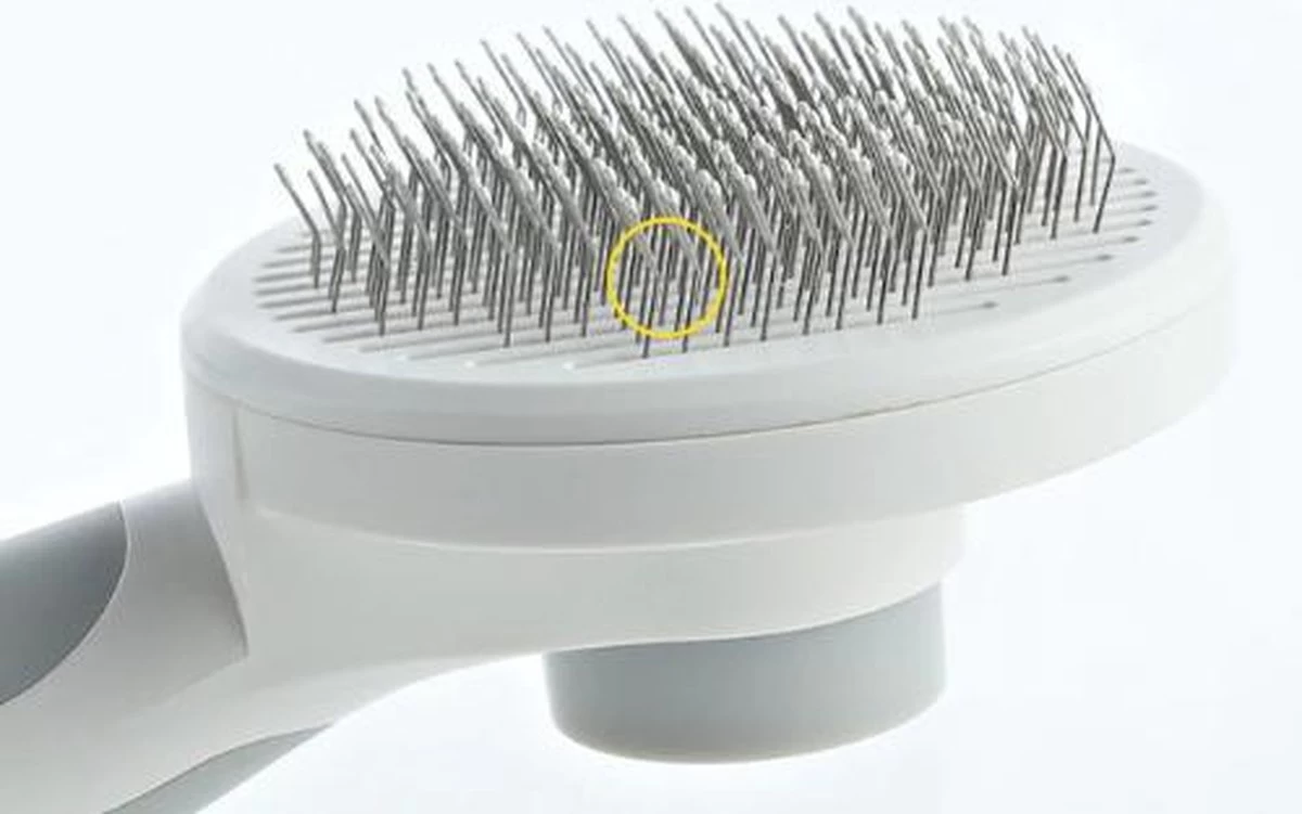 Merkloos Dierenborstel - Haarborstel Huisdieren - Borstel Voor Vacht Huisdier - Borstel Kat - Borstel Hond - Makkelijk Haar Verwijderen Met één Klik - Inclusief Speeltje - Kam Huisdier - Vachtverzorging - Massage 6 Merkloos Dierenborstel - Haarborstel Huisdieren - Borstel Voor Vacht Huisdier - Borstel Kat - Borstel Hond - Makkelijk Haar Verwijderen Met één Klik - Inclusief Speeltje - Kam Huisdier - Vachtverzorging - Massage - Afbeelding 4