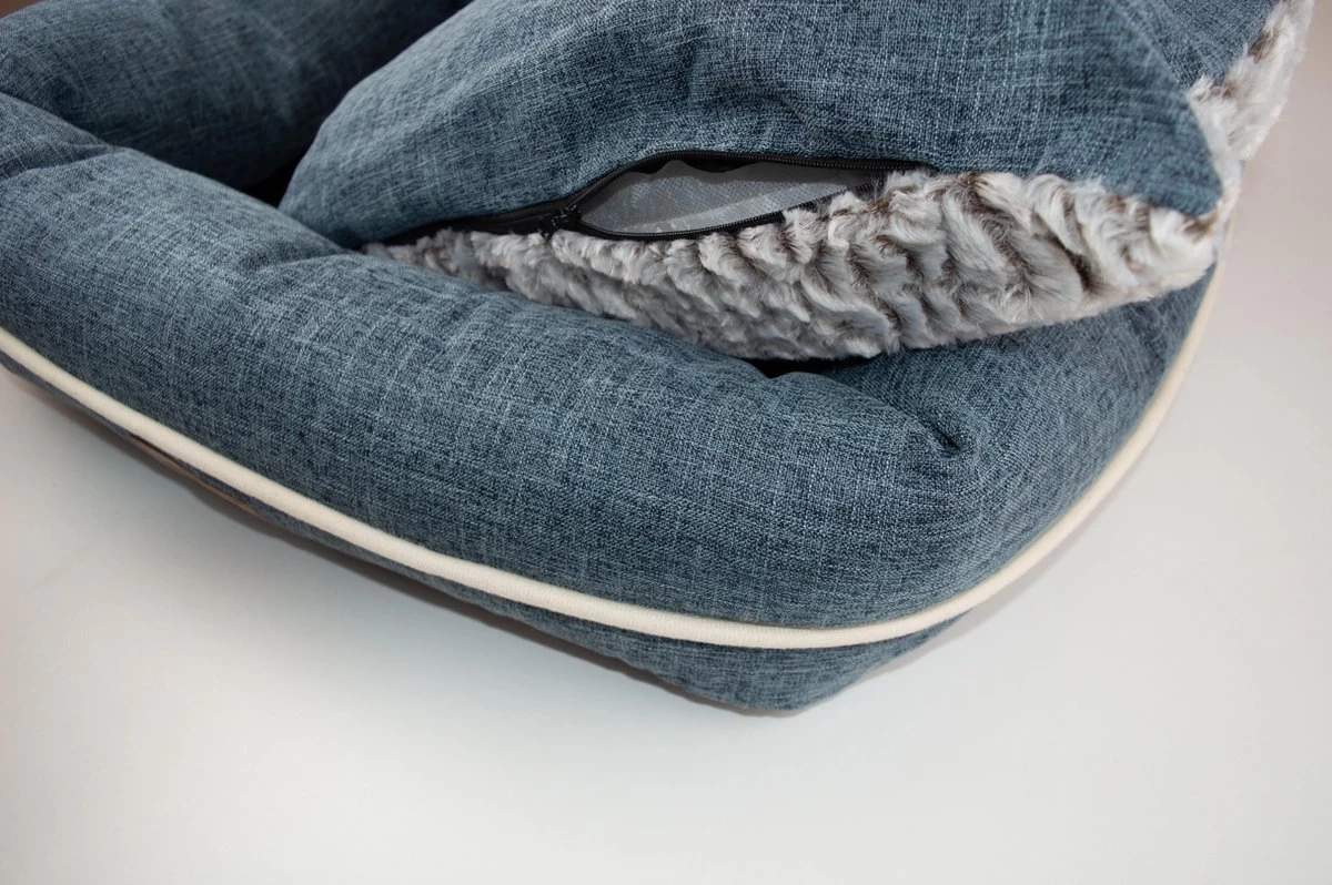 I-CiGO Homy Luxe - Hondenmand - In-kussen Dubbelzijdig Gebruik 70x60xH14cm/Blauw 5 I-CiGO Homy Luxe - Hondenmand - In-kussen Dubbelzijdig Gebruik 70x60xH14cm/Blauw - Afbeelding 3
