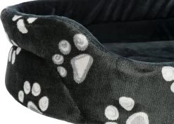 Trixie Hondenmand Jimmy Ovaal Zwart Met Pootprint (44X35 CM) -Hondenbenodigdheden 1200x857 2