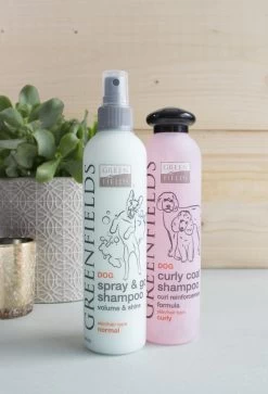Greenfields Labradoodle Vacht Verzorgingsset - Shampoo En Anti-Klit Spray Voor Langharige Of Krullende Vacht -Hondenbenodigdheden 817x1200